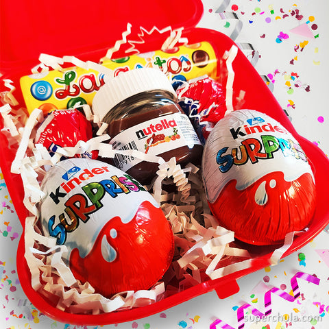 Sandwichera personalizada llena de chocolates, color rojo